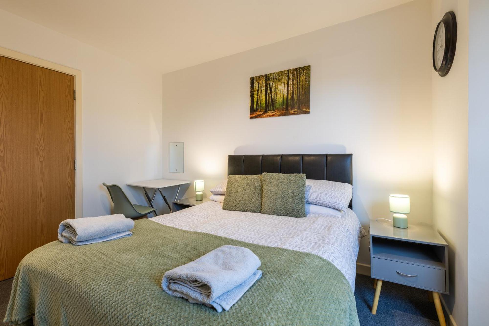 Dundee City Centre Apartment - 3 Bedrooms Sleeps 6 Apartment Dundee