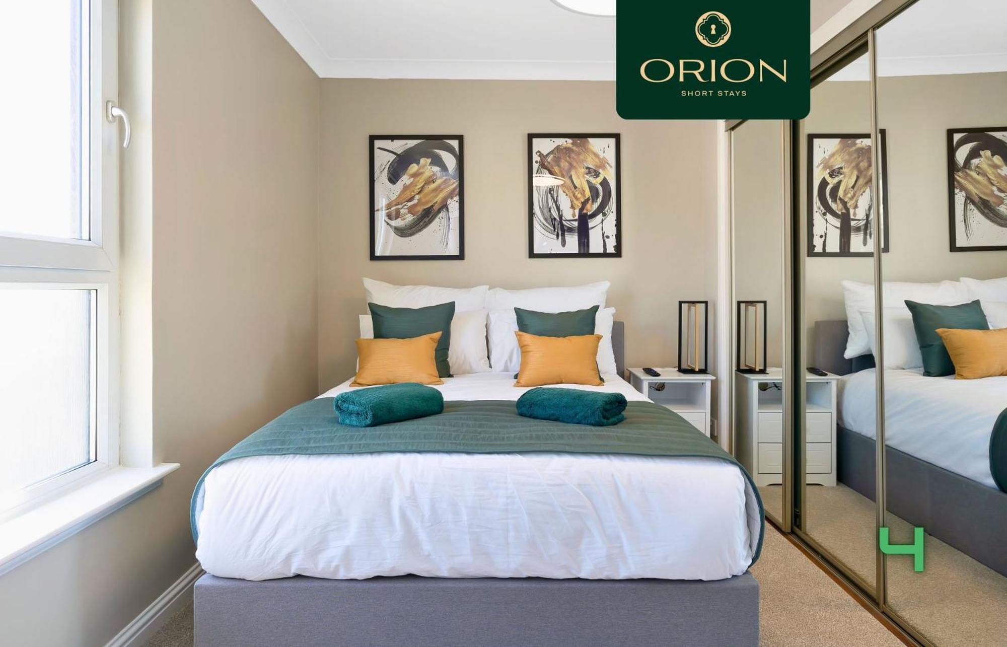 Luxe Townhouse - 4 Rooms, Fully Equipped, Hot-tub, Games Room, Ev Power Point, Centrally Located, Newly Renovated, Longer And Reduced Prices Only By Visiting Orion Short Villa Dundee