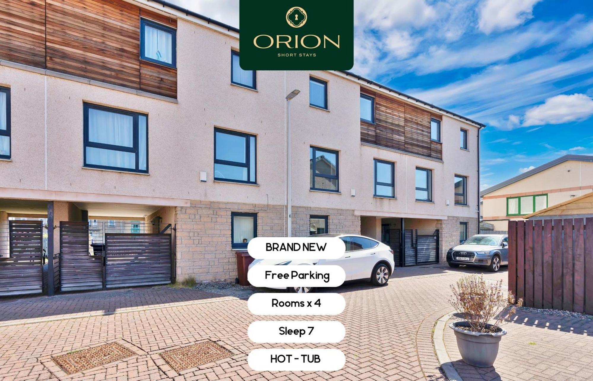 Luxe Townhouse - 4 Rooms, Fully Equipped, Hot-tub, Games Room, Ev Power Point, Centrally Located, Newly Renovated, Longer And Reduced Prices Only By Visiting Orion Short Dundee