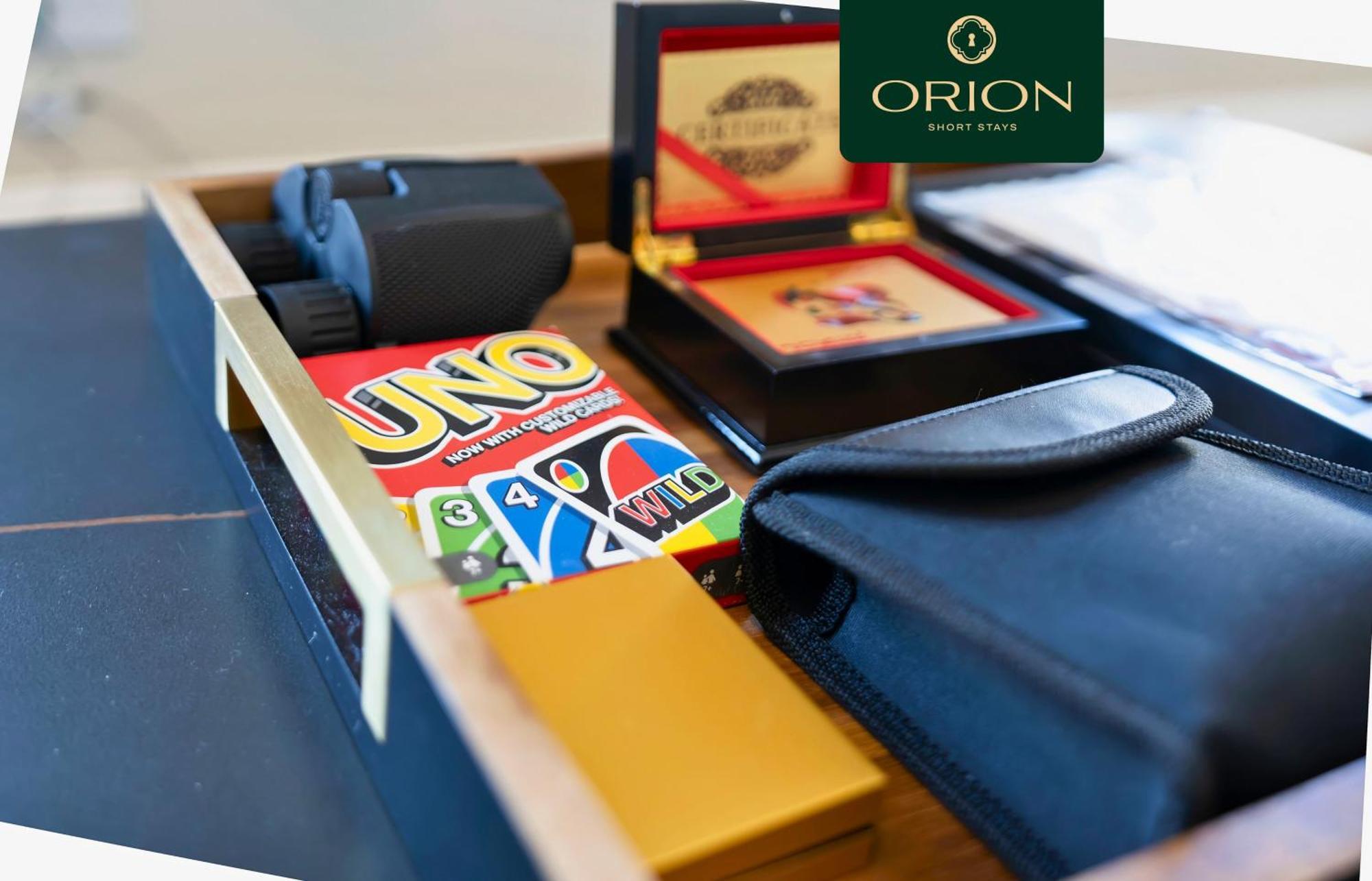 Luxe Townhouse - 4 Rooms, Fully Equipped, Hot-tub, Games Room, Ev Power Point, Centrally Located, Newly Renovated, Longer And Reduced Prices Only By Visiting Orion Short *