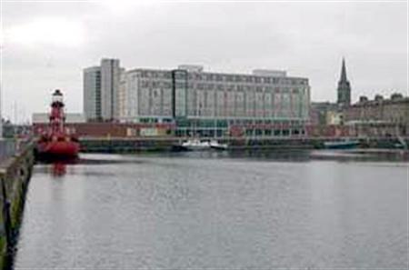 Apex Quay & Hotel 4*