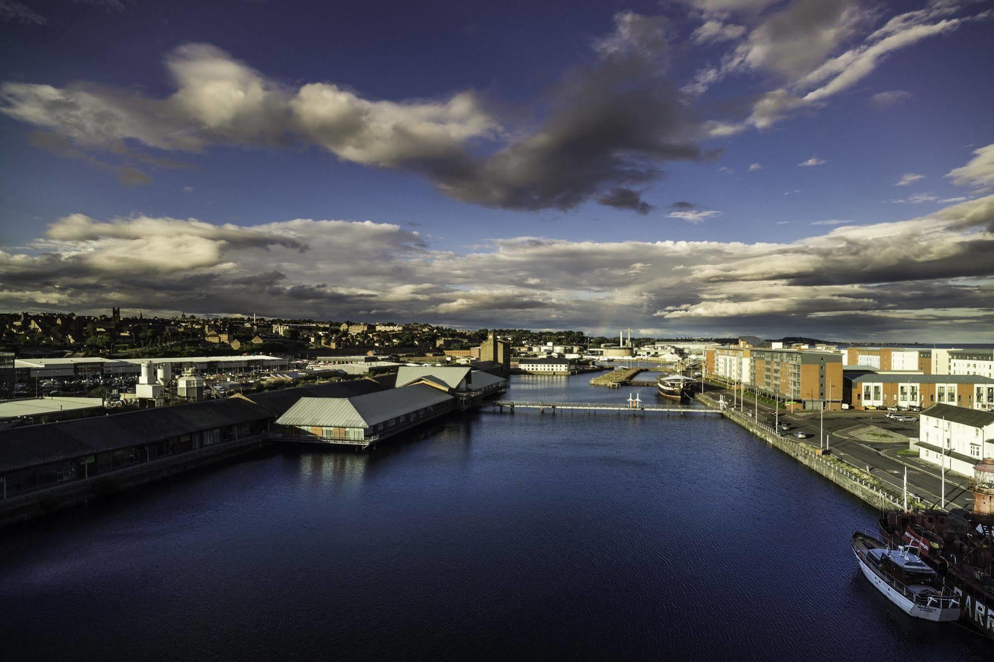 Apex Quay & 4*