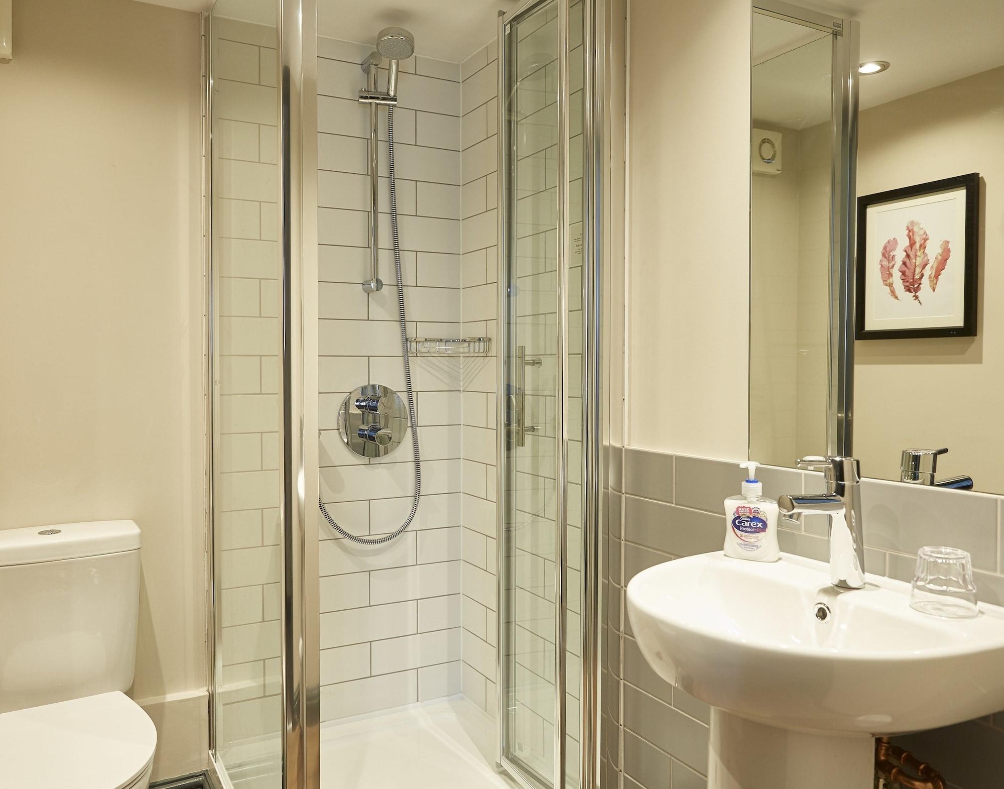 Fishermans Tavern Hotel 3*