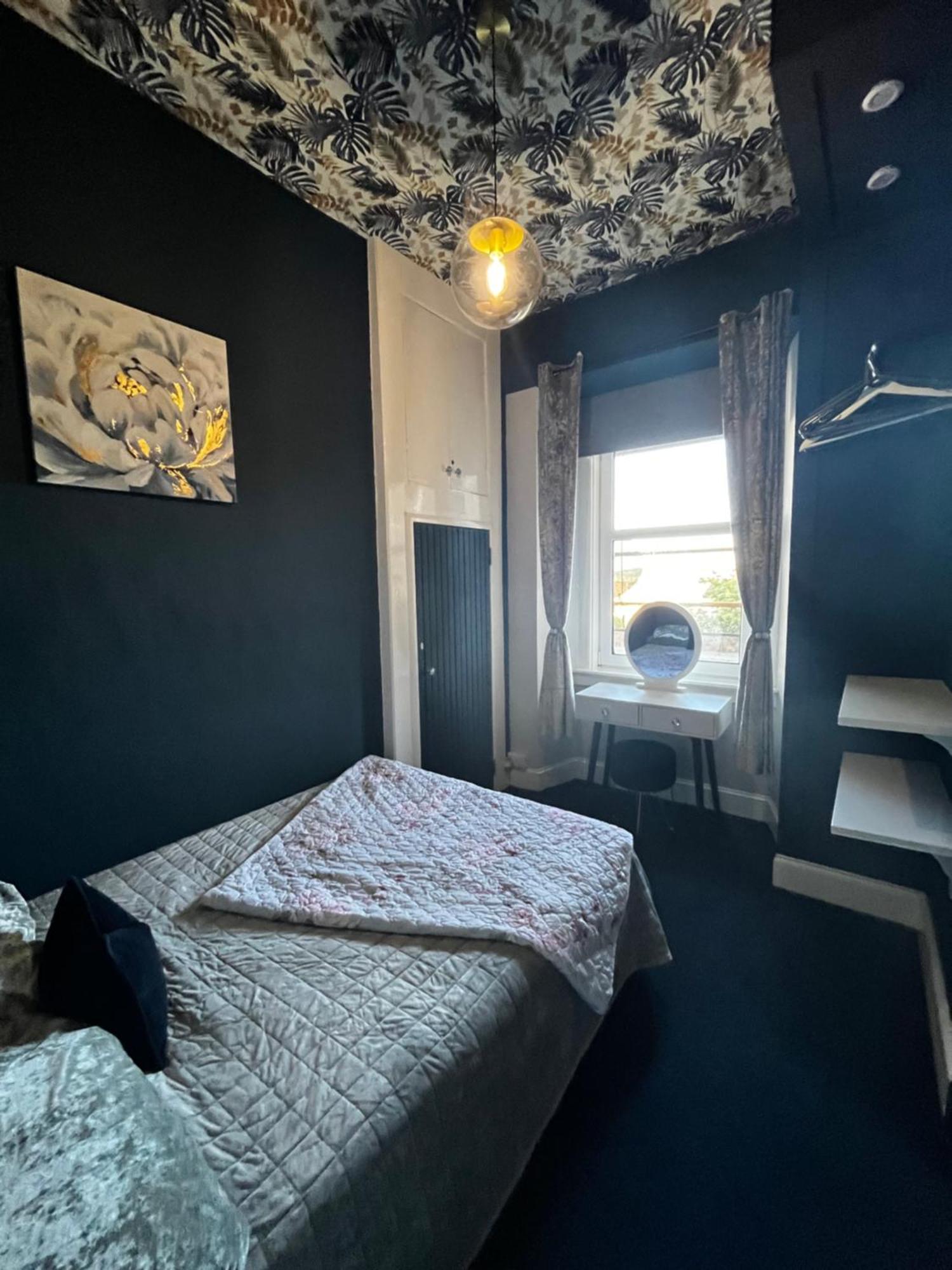 Apartamento Stunning On Perth Rd-mins From Centre
