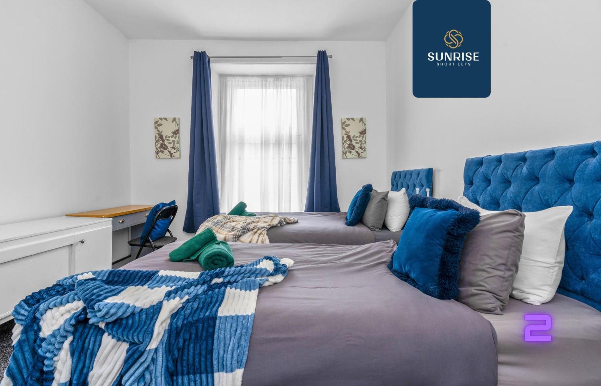 Apartment The Dens, 3 Rooms, 4 Beds, 2 Bathrooms, Fully Equipped, Wifi, Free Street Parking, 3rd Floor